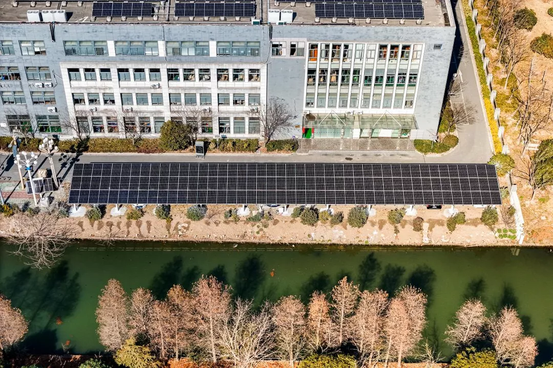 適合不同應用場景的光伏車棚系統介紹